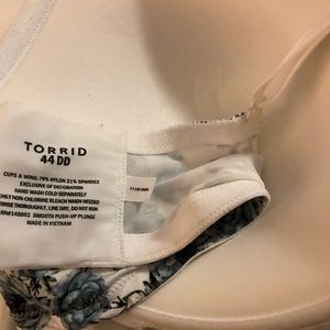 Torrid NWOT Bra